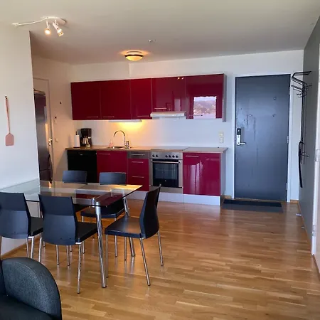 Coolcation - Appartment, 2 Bedrooms, 2 Bath, Stunning Sea View, Free Parking *